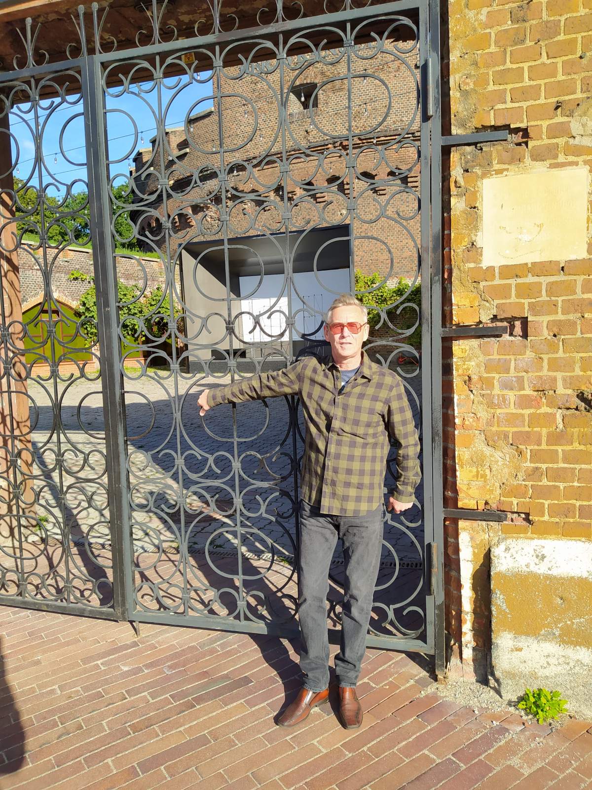 Следующая Click